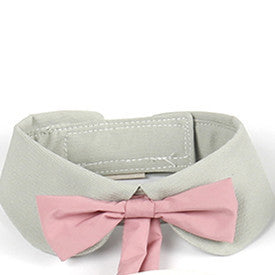 KFX-0565437 Charming Floral Bow Tie Collar for Pets in Green, Pink, and White