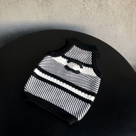 KFX-1221181 Acrylic Pullover Pet Sweater in Black and White, XS to XXL Sizes Available