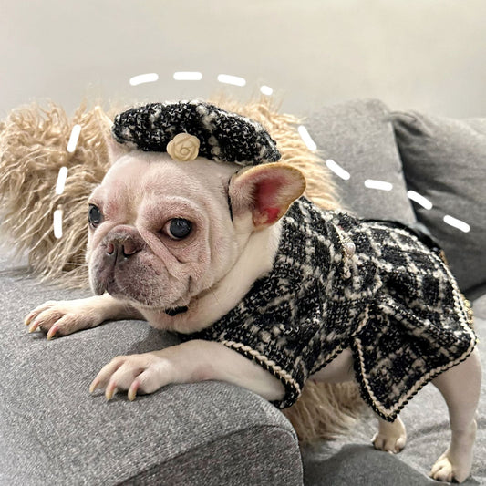 KFX-1632701 Plaid Cashmere Pet Clothing in Black and Red - Free Size (40CM Inner Head Circumference)