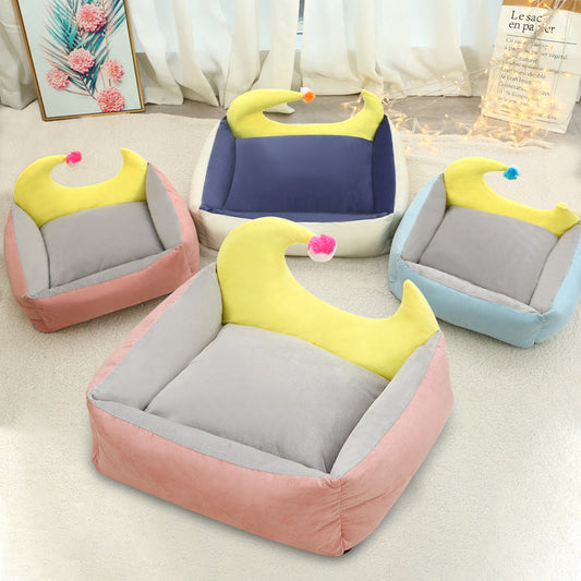 KFX-1949885 Cozy Suede Moon Pet Nest for Cats and Small Dogs