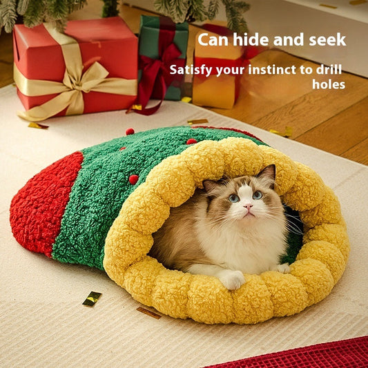 KFX-1964605 Christmas Style Deep Sleep Cat Nest with Lamb Wool and Oxford Fabric Tunnel – Available in Two Sizes
