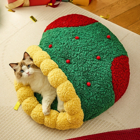 KFX-1964605 Christmas Style Deep Sleep Cat Nest with Lamb Wool and Oxford Fabric Tunnel – Available in Two Sizes