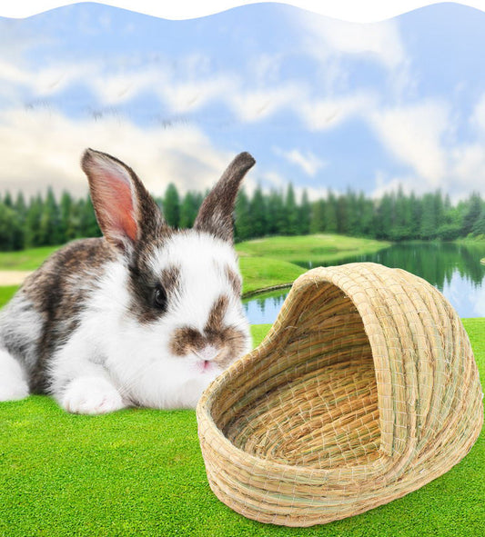 KFX-1990589 Natural Hand-Woven Grass Nest for Small Animals - Straw and Corn Husk Cradle