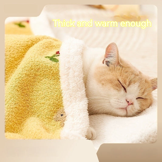 KFX-2183229 Cozy Flannel Pet Blanket for Cats and Small Dogs - Soft, Warm, Machine Washable Options Available