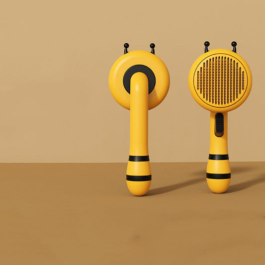KFX-2496957 Bee-Shaped Cat Grooming Comb, Fine Needle Design for Easy Shedding Removal, Available in Yellow, Black, Pink