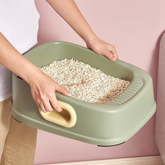 KFX-3171773 Cat Semi-Closed Toilet with Binaural Handle and Splash-Proof Sand Basin, Small Size, Durable PVC Material