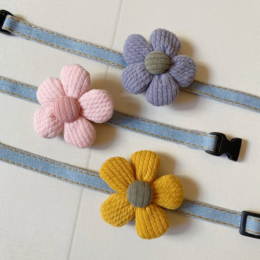 KFX-3771325 Floral Bow Tie Collar for Kittens - Ginger Yellow, Lotus, and Blue Flower Designs, Adjustable Sizes Available