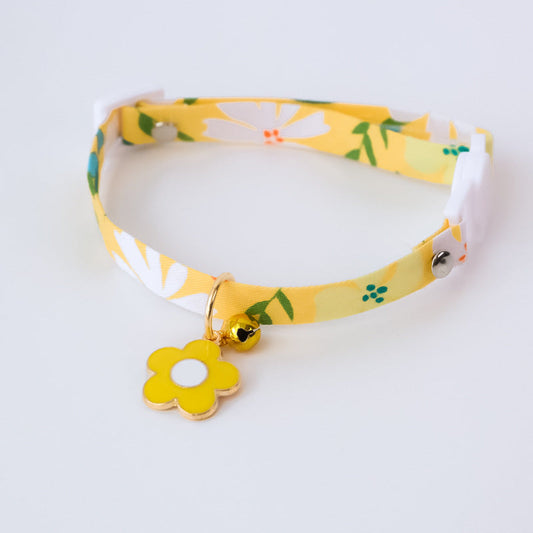 KFX-4376637 Flower Design Pet Collar with Safety Buckle - Multiple Colors and Sizes Available