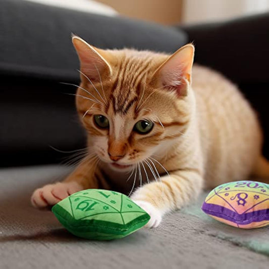 KFX-4726845 Catnip Dice Toy for Interactive Play, Soft Plush Teething Chew for Cats and Kittens, Ideal Gift for Cat Lovers