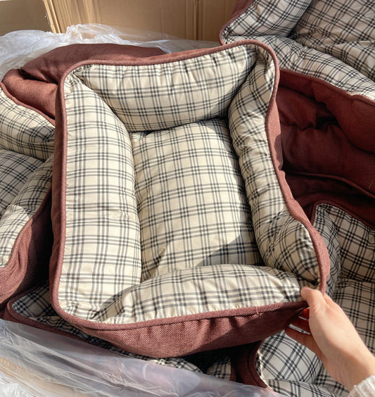 KFX-5062845 All-Season Pet Cushion - Soft and Comfortable Bedding for Small to Large Pets