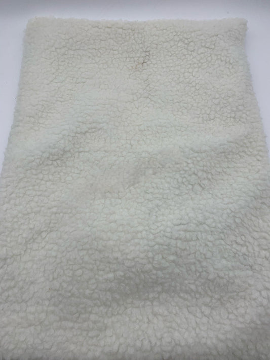KFX-5259069 Self-Heating Cat Pad in Multiple Colors and Sizes - Durable Lambswool Material