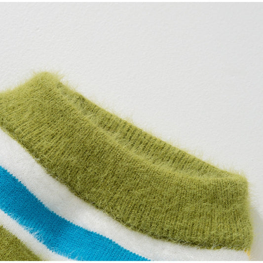 KFX-5871037 Cozy Colorful Striped Sweater for Large Dogs – Ideal for Autumn & Winter