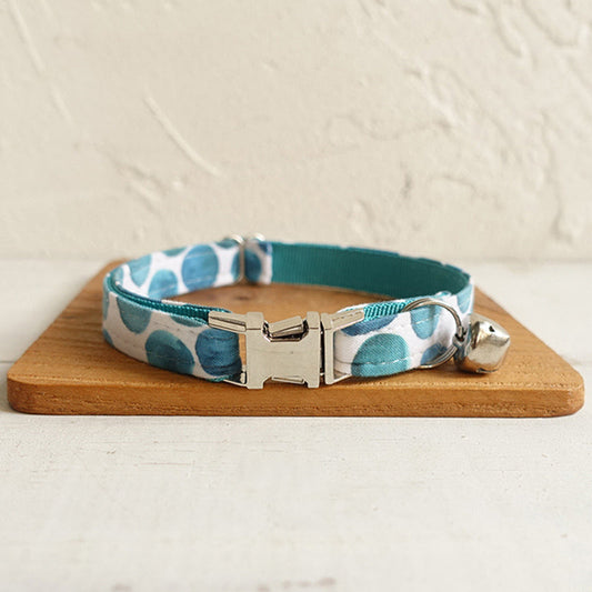 KFX-7009597 Stylish Polyester Cat Collar with Lock Closure and Printed Design