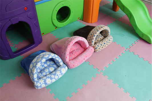 KFX-7432637 Cozy Half Round Dog House for Small and Large Pets in Durable Polyester