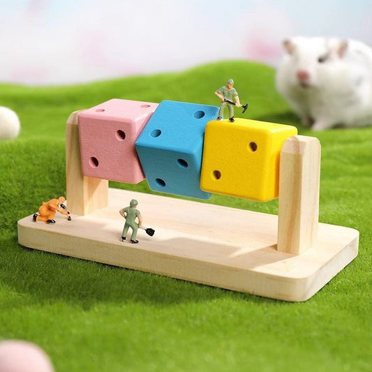 KFX-7536701 Wooden Rubik's Cube Hamster Toy for Small Pets - Ideal for Hamsters and Birds