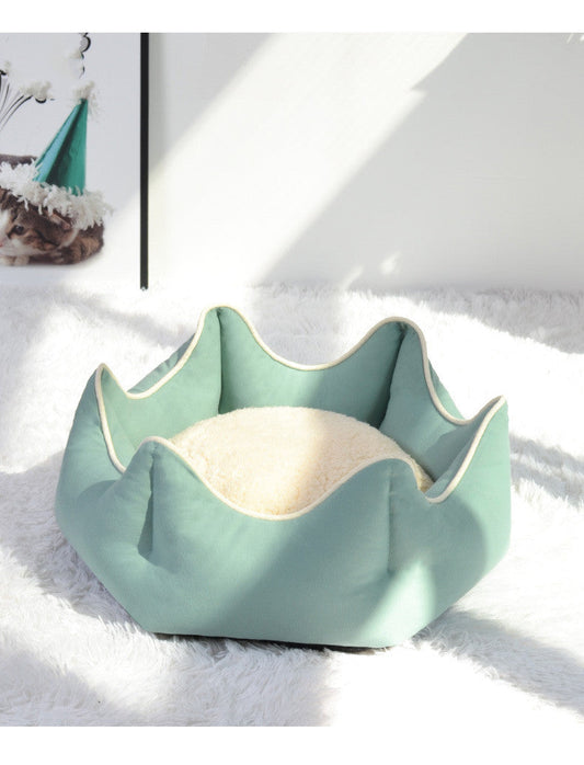 KFX-7917629 Warm Nest for Cats - Cozy Cloth Bed in Grey, Green, and Pink - Perfect for All Seasons