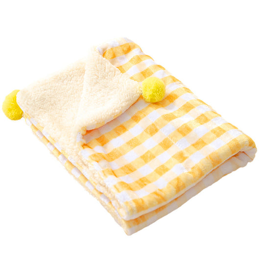 KFX-8473917 Soft Coral Fleece Dog and Cat Blanket - Warm Plush Pad for Cozy Sleeping
