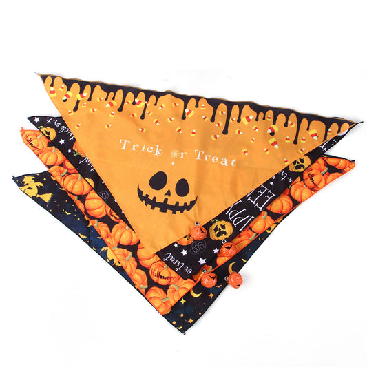 KFX-9019581 Halloween Print Triangle Towel for Dogs and Cats – Polyester Material with Fun Designs