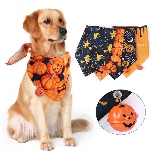 KFX-9019581 Halloween Print Triangle Towel for Dogs and Cats – Polyester Material with Fun Designs