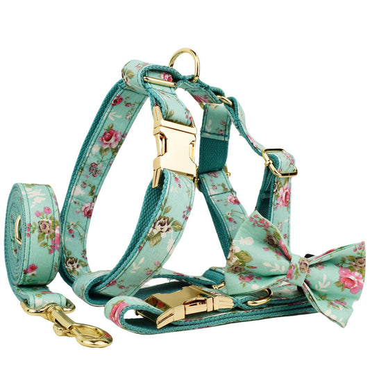 KFX-9139517 Rose Dog Collar Set with Green Background, Detachable Bow and Leash
