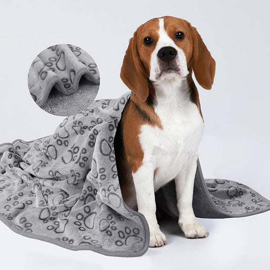 KFX-9183293 Soft Washable Pet Blanket with Paw Print Design for Dogs and Cats - Cozy and Lightweight Mat