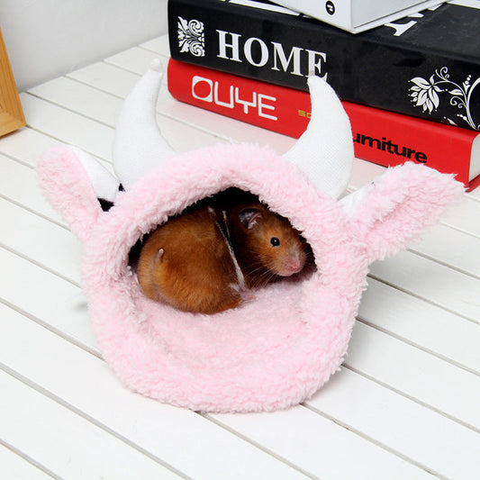 KFX-9469245 Cozy Short Plush Cold Shelter for Small Animals - 25cm x 22cm