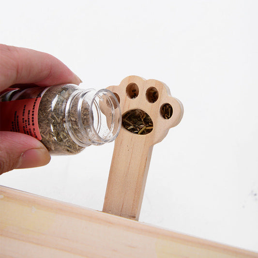 KFX-9544893 Interactive Wooden Gopher Cat Toy for Engaging Playtime