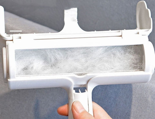 KFX-9711677 Pet Roller Cleaning Brush - White, Essential Tool for Effortless Pet Hair Removal
