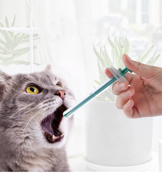 KFX-9778877 Cat and Dog Pill Dispenser with Soft Tip Syringe for Easy Medication Administration to Small Pets
