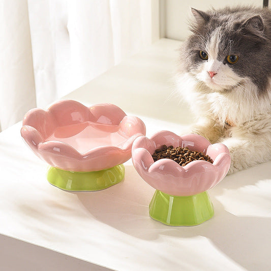 KFX-9781565 Shallow Wide Ceramic Cat Bowl, Anti-Vomiting & Whisker Fatigue Design, Non-Slip Tilted Flower Bowl for Cats, Pink
