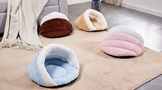 KFX-9852733 Warm and Cozy Washable Triangle Cat Sleeping Bag in Various Sizes and Colors