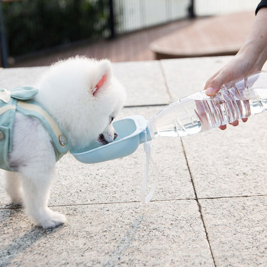 KFX-0001085 Portable Pet Water Bottle with Large Bowl Design and Eco-Friendly Lanyard