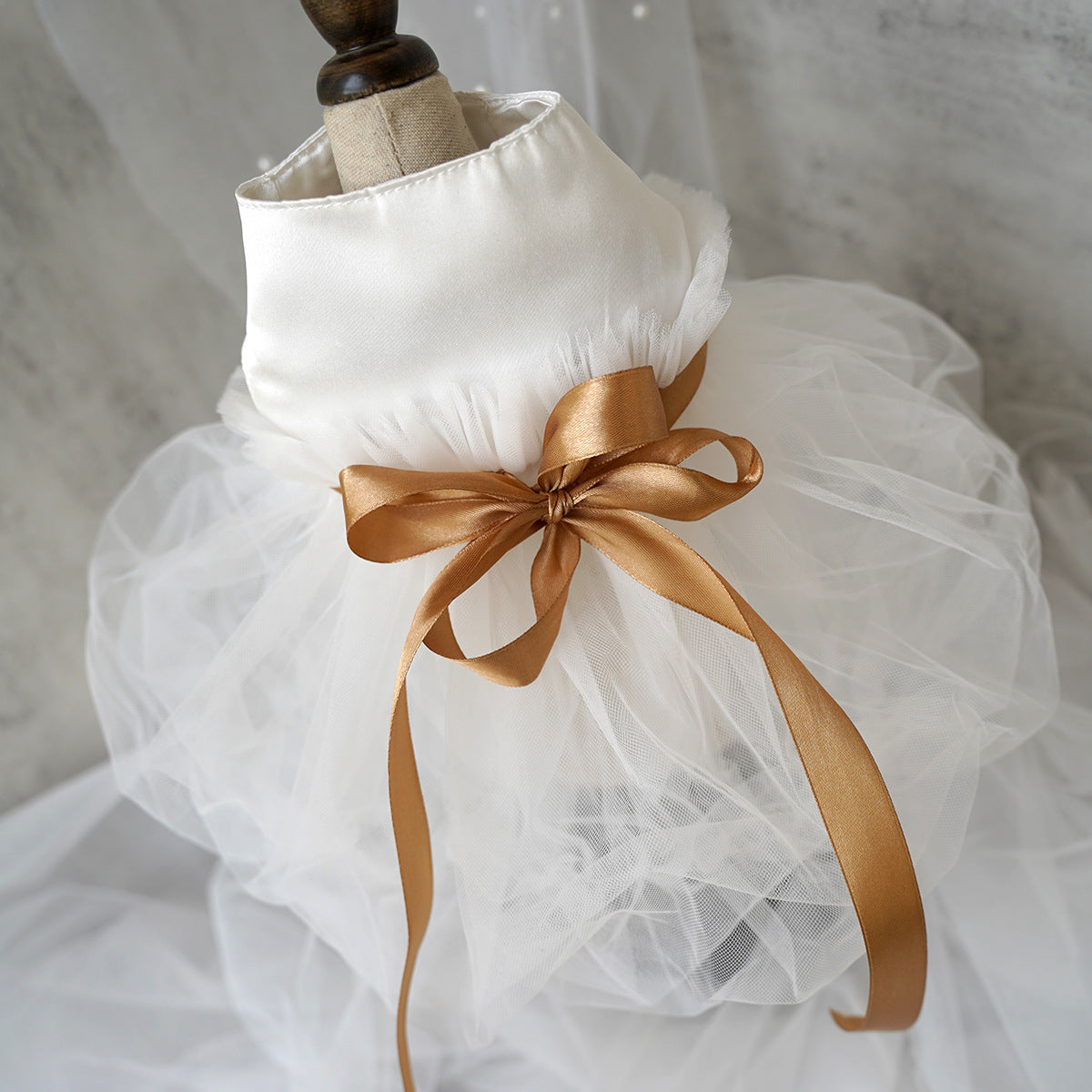 KFX-0080445 Elegant Ribbon Wedding Dress for Cats and Dogs - Various Sizes Available