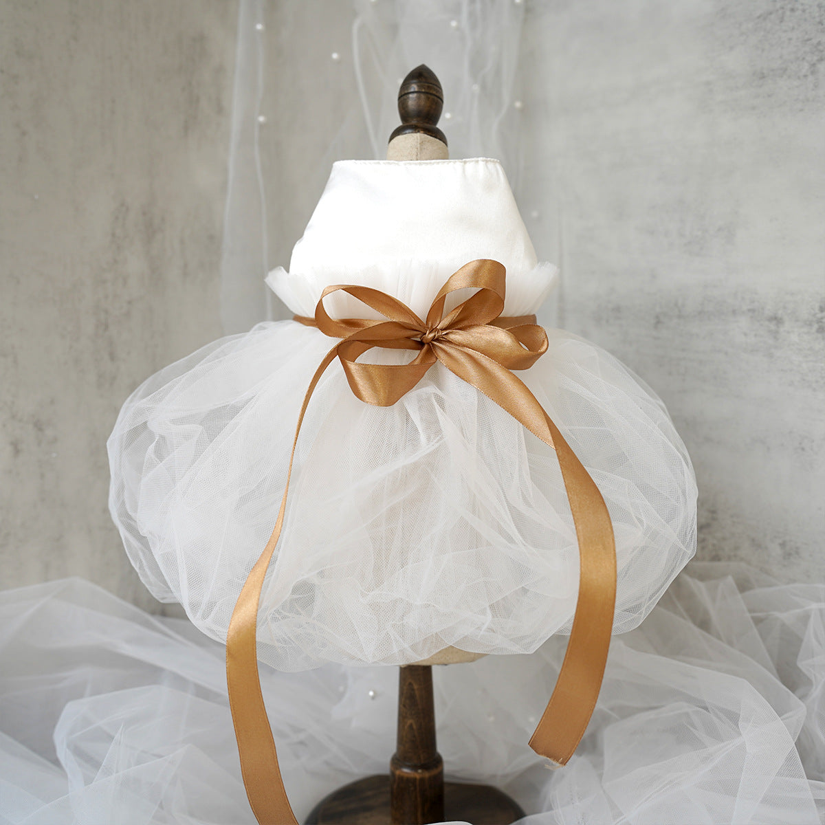KFX-0080445 Elegant Ribbon Wedding Dress for Cats and Dogs - Various Sizes Available