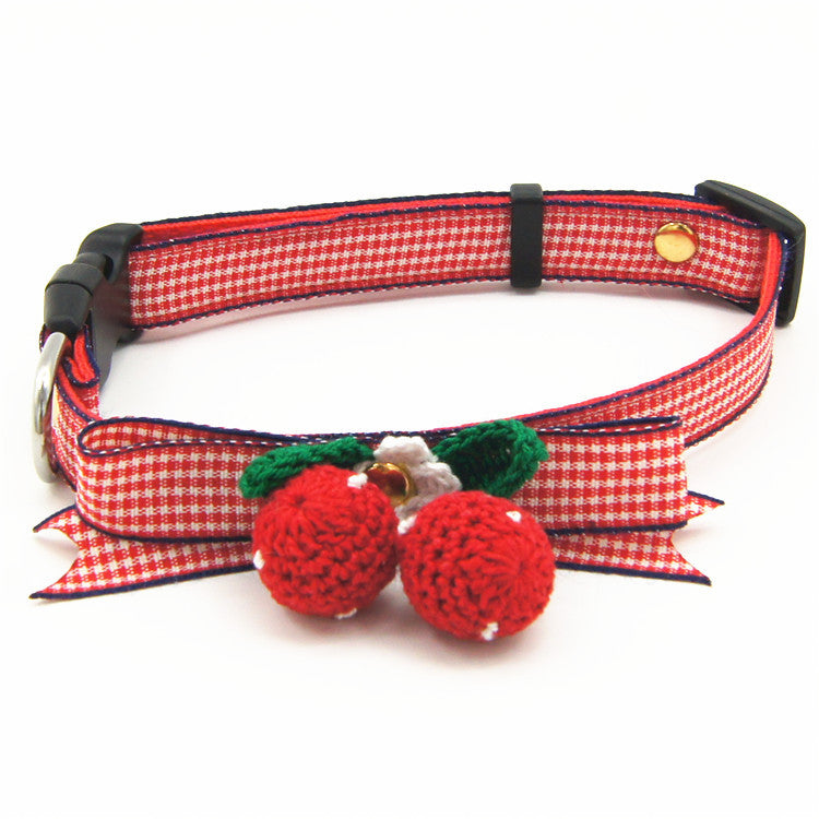 KFX-0122813 Cute Knitted Strawberry Pet Traction Set for Dogs and Cats, Adjustable Leash and Collar