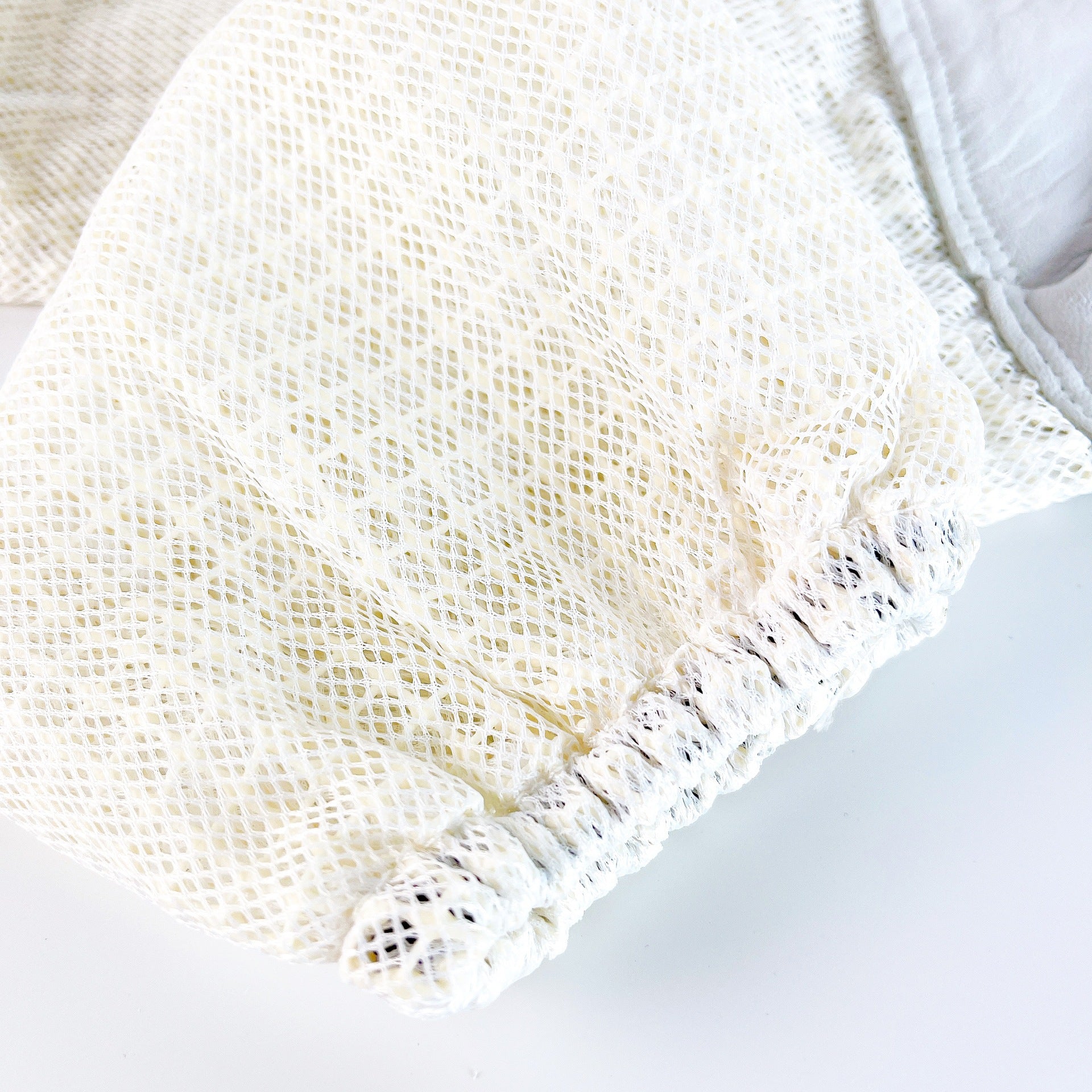 KFX-0160957 Three-Layer Breathable Mesh Anti-Bee Gloves Made with Cowhide and Sheepskin