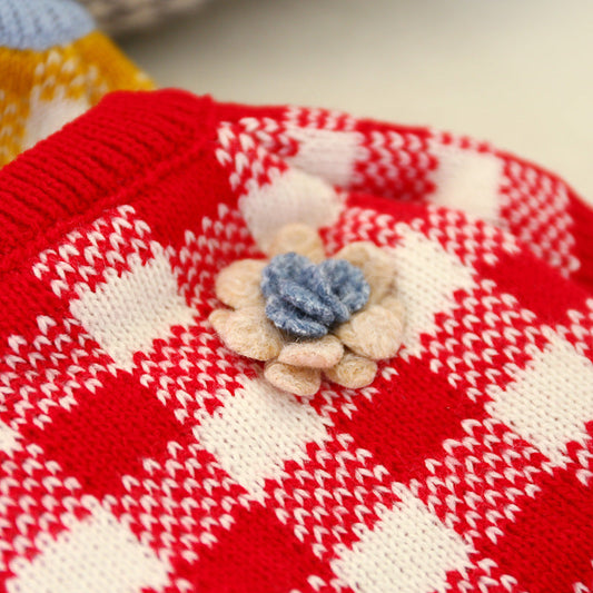 KFX-0188477 Cozy Red and White Checkered Sweater with Floral Design for Pets
