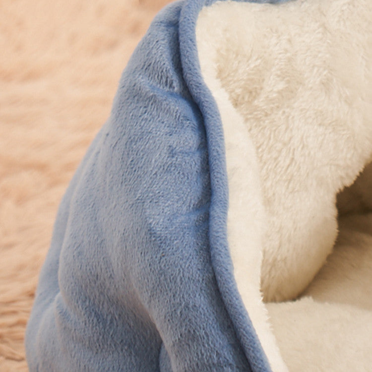 KFX-0207421 Warm Semi-Enclosed Plush Litter Mat for Cats in Beige and Blue