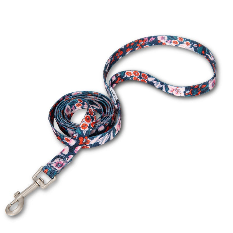 KFX-0228413 Floral Pattern Hand-Held Rope for Cats and Dogs - Durable Nylon Design, 1.3cm Width, 120cm Length