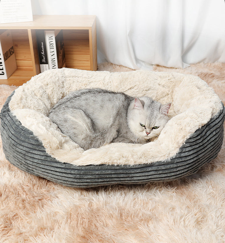 KFX-0317245 Plush Oval Kennel Mat for Cats and Dogs – Cozy Winter Sleeping Solution