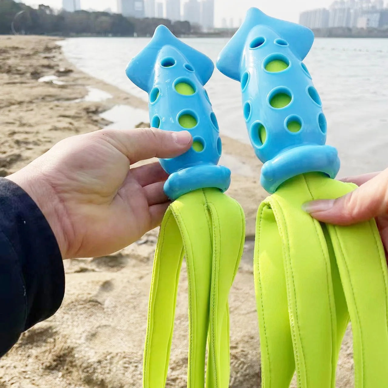 KFX-0351421 Interactive Squeaky Cuttlefish Chew Toy for Dogs - Teeth Cleaning Pet Toy for All Sizes