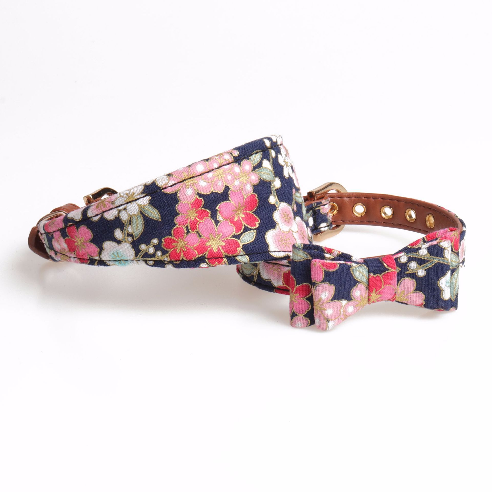 KFX-0382525 Japanese Princess Style PU Dog Collar and Leash Set for Pets