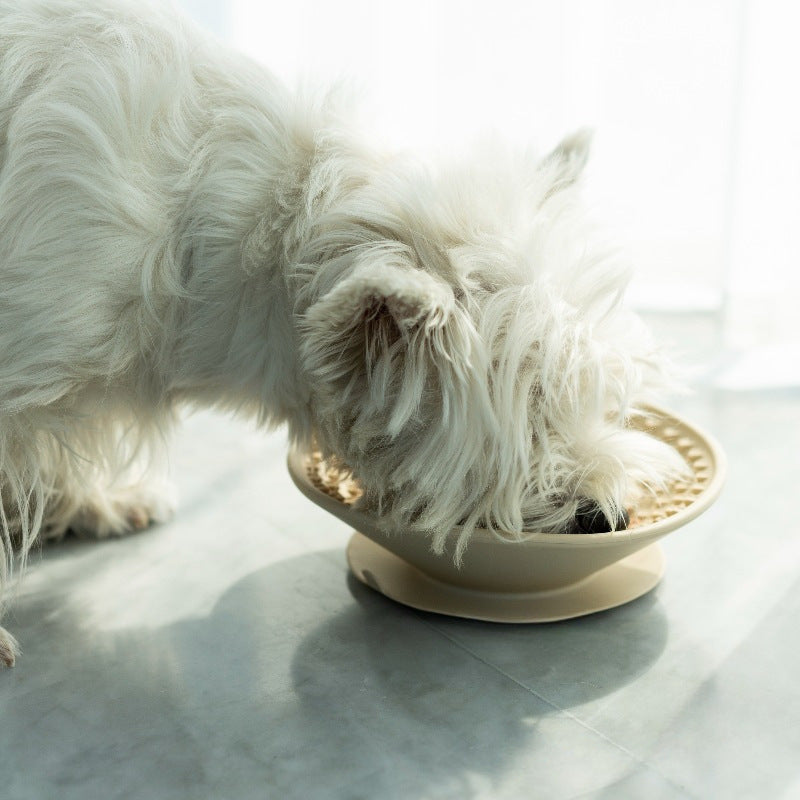 KFX-0394429 Three-Compartment Silicone Slow Feeder Bowl and Lick Mat, 21cm Diameter, Yellow and Coral Red