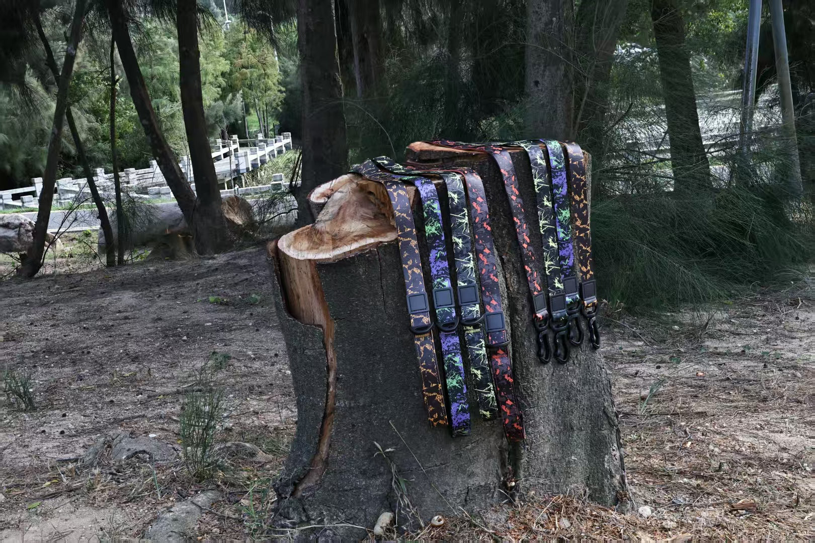 KFX-0436541 Camouflage Embossed Pet Leash Set with Durable Waterproof Material for Outdoor Activities
