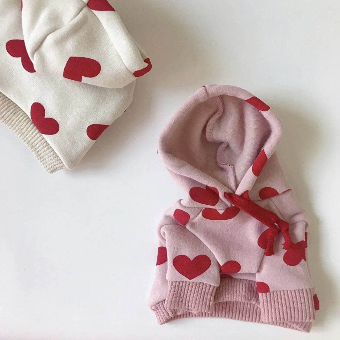 KFX-0512445 Cute Love Sweater for Pets in Pink and White – Casual Polyester Hoodie, Various Sizes