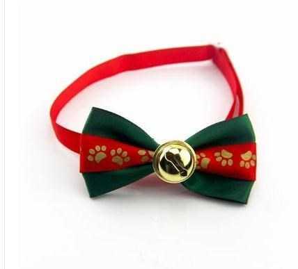 KFX-0516029 Snowman and Snowflake Pattern Pet Clothing for Dogs and Cats - Adjustable Neck Grooming Accessory