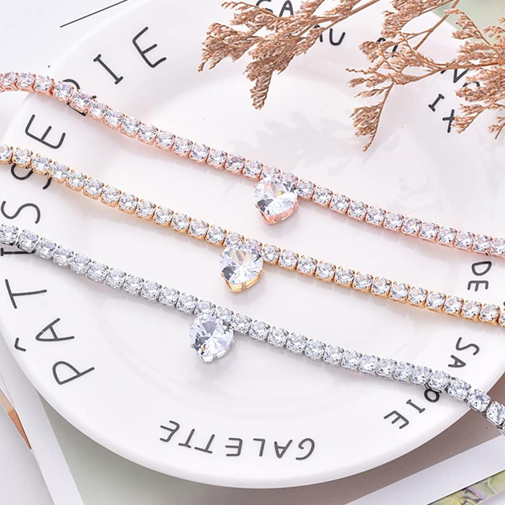 KFX-0532541 Bling Rhinestone Heart Shaped Pet Necklace for Cats and Dogs - Adjustable Collar Accessory