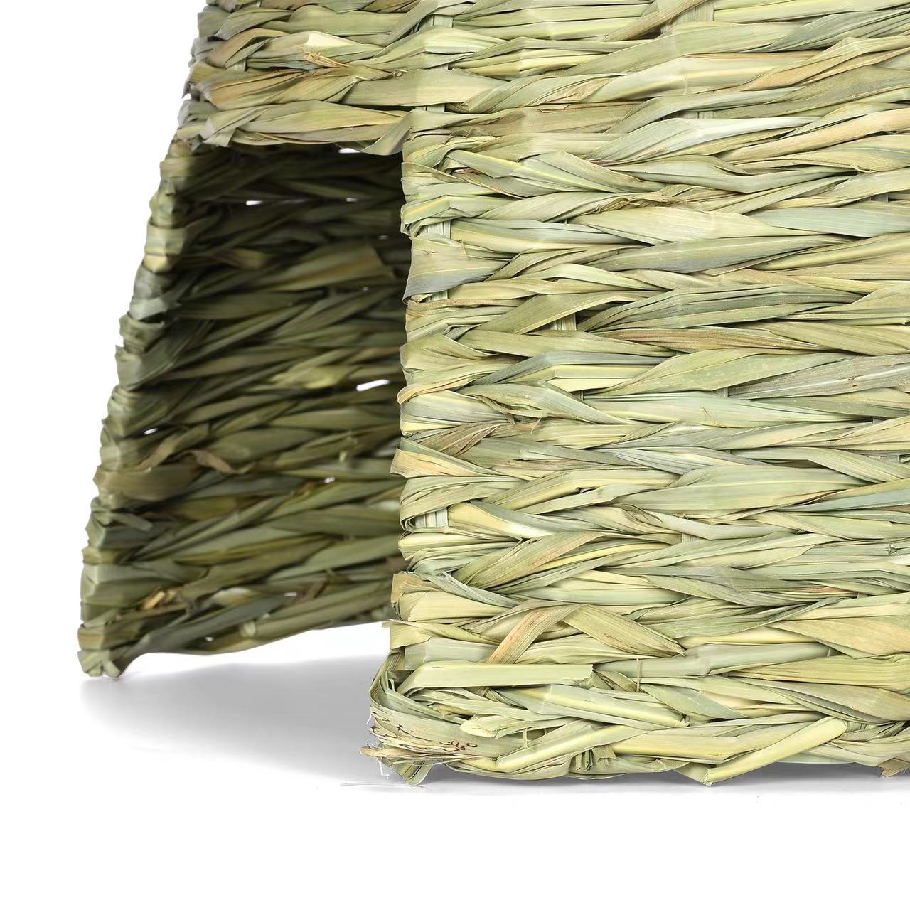 KFX-0544829 Handmade Straw Thatched Hut for Small Pets - Thermal Nest for Rabbits, Hamsters, Hedgehogs, and Guinea Pigs