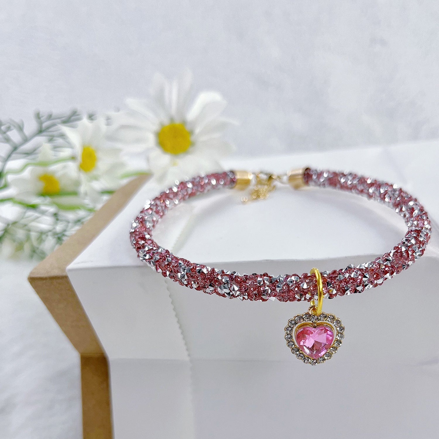 KFX-0614717 Cat Collar with Heart Jewel Pendant and Rhinestone Accents