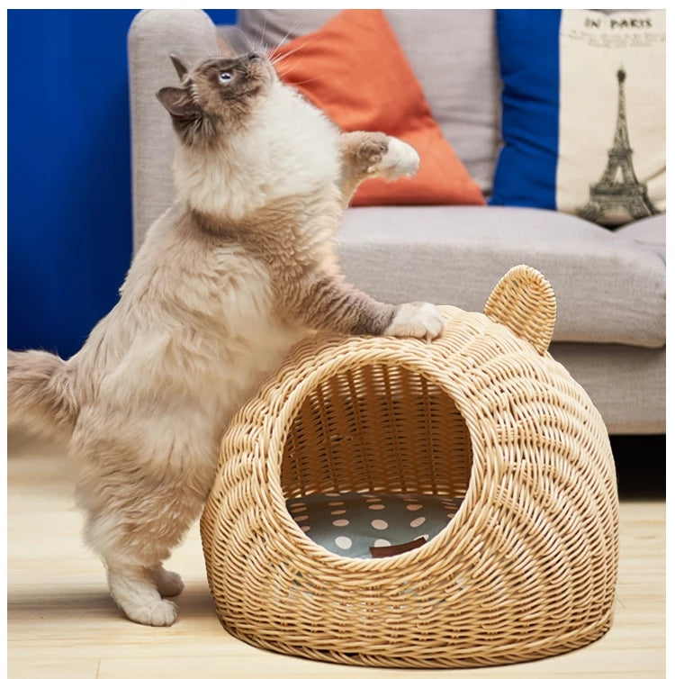 KFX-0621885 Rattan Cat Nest with Ears - Available in Small (36cm x 25cm x 18cm) and Medium (42cm x 30cm x 20cm) Sizes